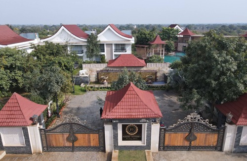 Civil Lines Resort | Foxoso Ocean Resort Jaipur