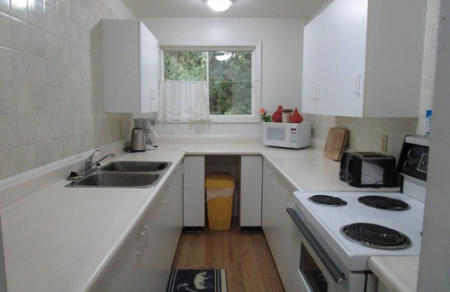 Bonnechere Valley Apartment | Foymount Farm stay with horses, Family and pet friendly