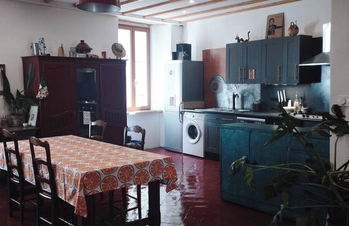 Durfort-et-Saint-Martin-de-Sossenac Apartment | Charming apartment in the heart of the medieval village