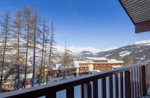 Bellentre Apartment | Renovated apartment - Near slopes 5 pers - Balcony Mont Blanc view