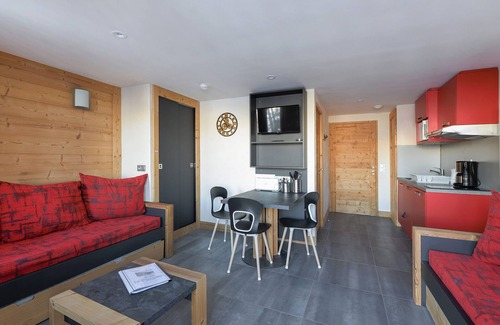 Bellentre Apartment | Cozy Studio Near Slopes, Wellness Area, Pet-Friendly