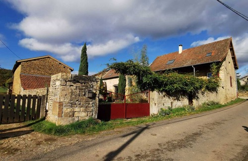 Mazille Cottage | Idyllic setting in South Burgundy, 120m2 winegrower's house entirely renovated.