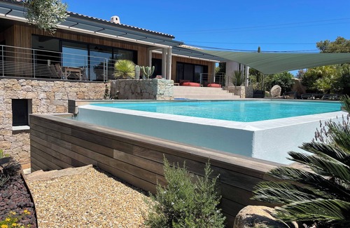 Cirendinu Villa | Luxury villa in private estate with sea view and beach access 150 metres away
