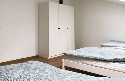 Egelsbach Apartment | Fr04 Ferienwohnung mit Sat-tv, Küche & Wlan