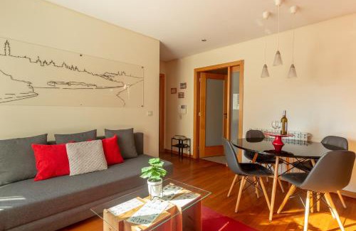 Ramalde Apartment | Francos Relaxing Apartment by the metro