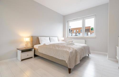 Katowice Apartment | Francuska Comfort Apartment by BookingHost