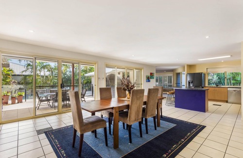 North Creek House | Frangipani Hideaway - Generous Family With Pool