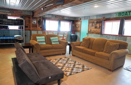 Sunrise Beach Apartment | Franky and Louie's Bunkhouse 1