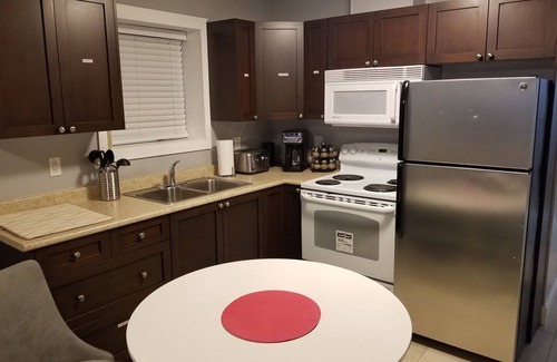 Guildford House | Fraser Heights 3 Br Basement Suite Surrey