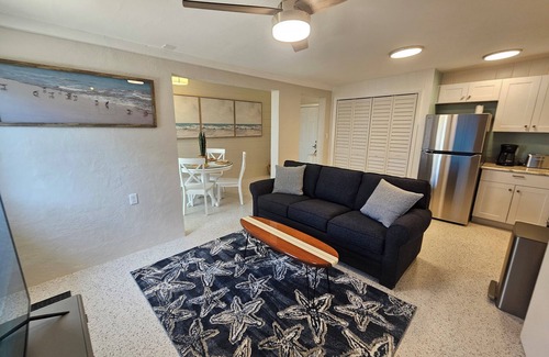 Englewood House | FREE Bikes, Kayaks, SUP's and More! Spoil yourself with unmatched amenities!
