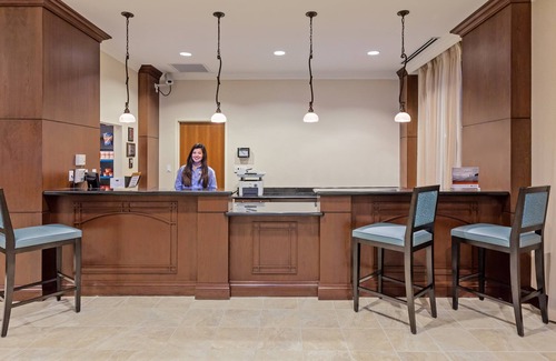 St. Paul Square Condo | Free Breakfast + Outdoor Pool + 24-Hour Business Center | Only 3 Blocks from Gonzalez Convention Center