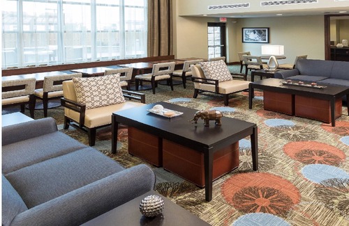 West Omaha Condo | Free Breakfast. Pool & Hot Tub. Close to the Nebraska Medical Center!