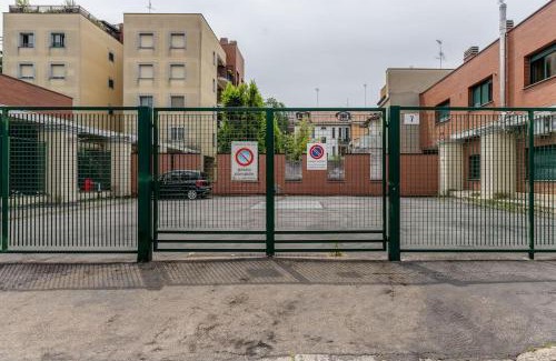 Precotto Apartment | Free Parking - 1 Min Metro to Duomo - Loft Moderno