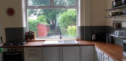 Middleton House | Free Parking House in Middleton by City SuperHost