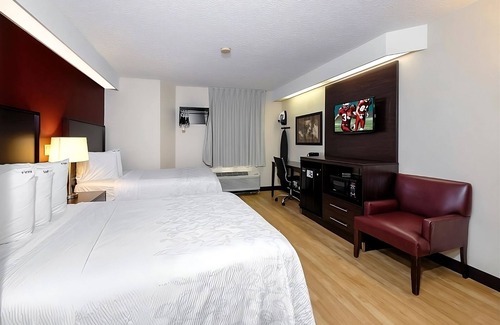 Palm Coast Hotel | Free Parking, Pet-Friendly - 2 Budget-friendly Units Close to Princess Place FL!