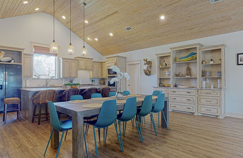 Crystal Beach House | FREE Shaved Ice for the whole Family!