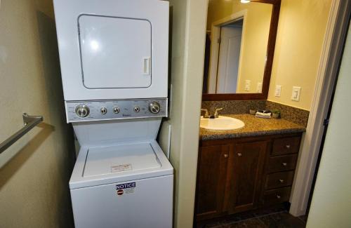 Lake Jackson Apartment | Freeport Studios