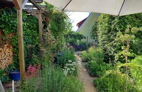 Oetisheim House | Freilandhof