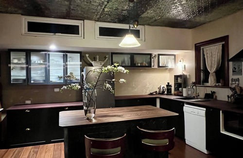 White Gum Valley House | Fremantle Sabbatical Retreat ~ Bespoke Home avail 1st Jan 2026, 5 mins to Beach