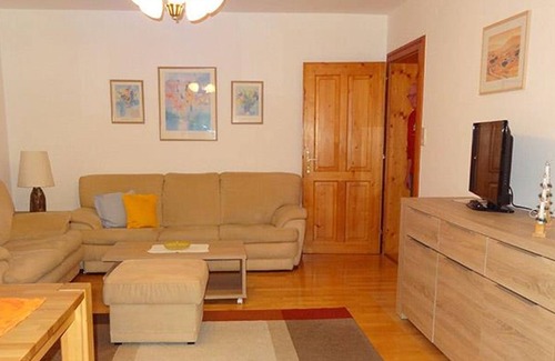 Sankt Martin bei Lofer Apartment | Frenner, Hildegard - Apartment / 2 bedrooms / shower, bath, WC