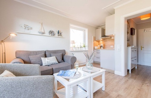 Westerland Apartment | Fresh. Dunes. The sound of the sea. - House Norderstraße