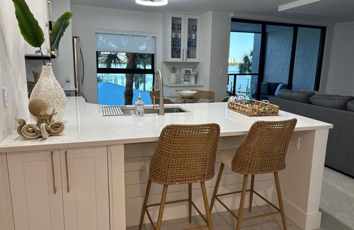 Marco Island Condo | Freshly remodeled “Searenity” a Waterfront Retreat at Riverside Club
