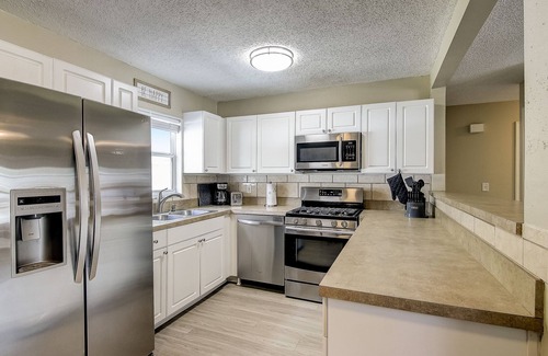 Seffner Community Alliance House | Freshly Updated Home less than an hour from Disney