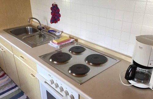 Untergriesbach Apartment | Freundliche, geräumige Wohnung mit Extrazimmer und Himmelbett