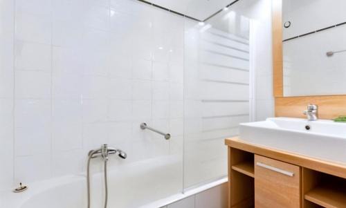 Golfe Juan Apartment | FRGK "Charming Apartment in Golf Juan - BI"