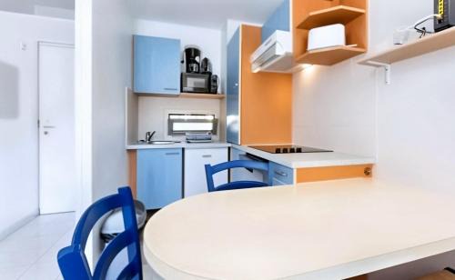 Golfe Juan Apartment | FRGK "Charming Apartment in Golf Juan - BI"