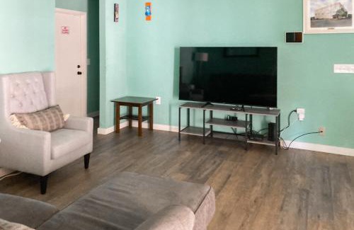 New Territories House | Frida's Hideaway