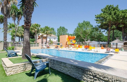 Le Grau-dʼAgde Cottage | Friendly campsite near the popular seaside resort of Le Cap d'Agde