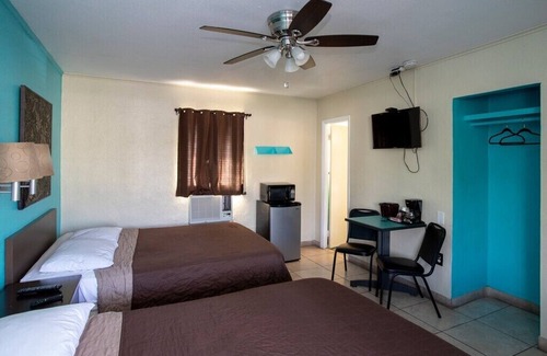 Edgewater Hotel | ❤️FRIENDLY & CLEAN BOUTIQUE MOTEL 5❤️