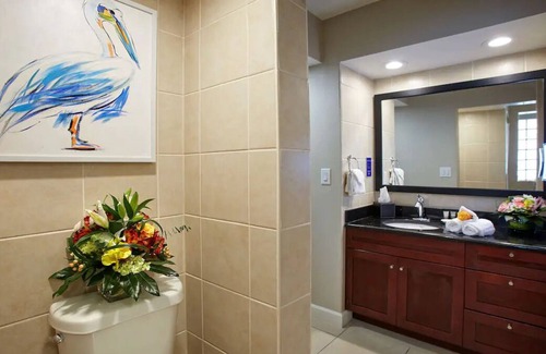 Philipsburg Hotel | Friends Retreat in Little Bay Beach! Suite w/ Free Parking, Kitchenette!