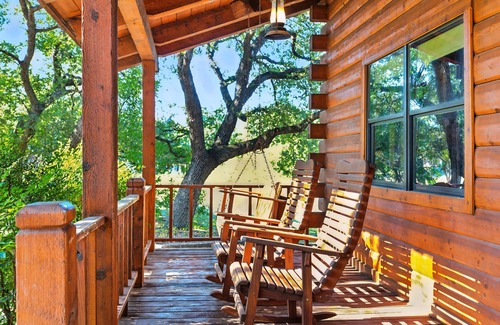 Leakey Cabin | Frio Rivers Edge In The Heart Of Hill Country 3 Bedroom Cabin