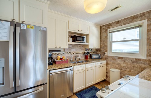 Brigands' Bay Cottage | Frisco Coastal Paradise w/Boat Dock & Water Views