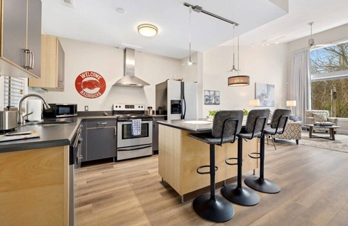 Fayetteville Apartment | Frisco Suite - 0.1 mi to MTB trail Walk to DT Fay