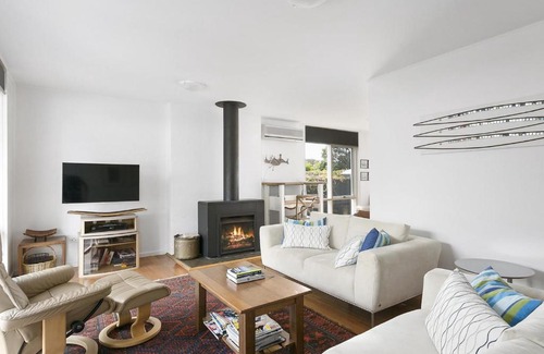 Blairgowrie House | Front Beach Shack - renovated house in a quiet location
