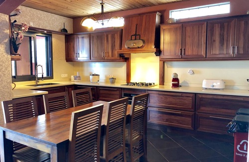 Saint-Pierre De La Reunion Villa | FRONT de MER, Standing Villa, 20 m from the Ocean, swimming pool, Saint-Pierre -