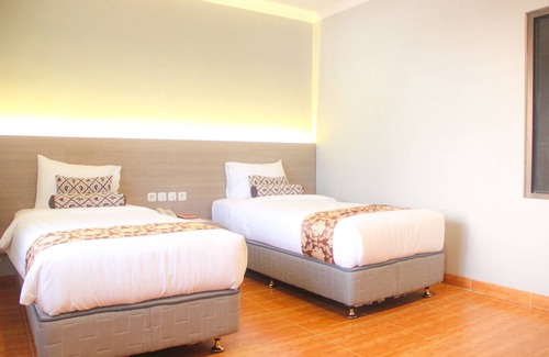 Depok Hotel | Front One Resort Yogyakarta