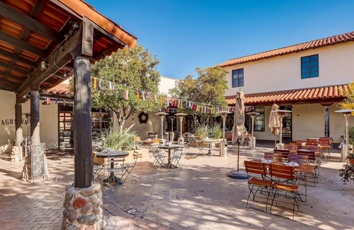 Menlo Park Apartment | Frontdesk | 2 BR Apt close to Downtown
