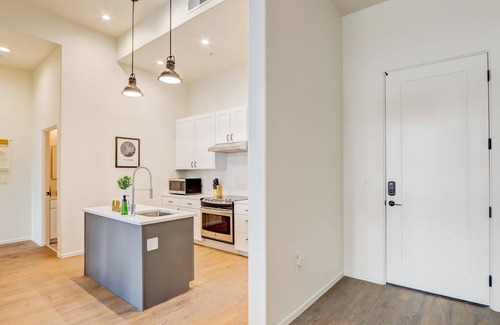 Menlo Park Apartment | Frontdesk | 2 BR Apt in Menlo Park