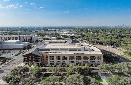 Highland Apartment | Frontdesk | 2 BR Apt near Wonderspaces Austin