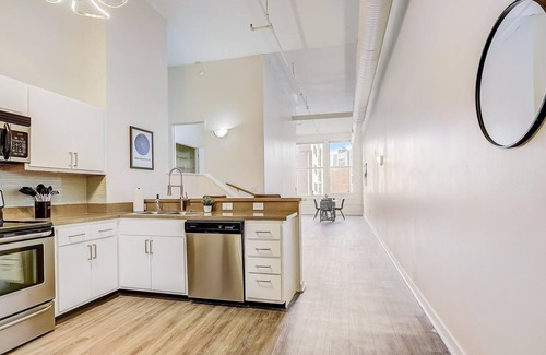 Mile Square Apartment | Frontdesk | 2 BR Apt by Kurt Vonnegut Museum