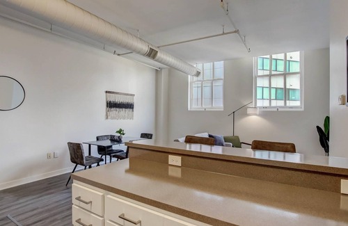 Mile Square Apartment | Frontdesk | 2 BR Apt by Kurt Vonnegut Library
