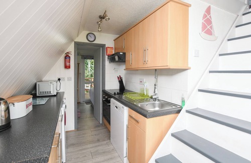 Martin Ski Chalet | FRONTLINE Stylish Coastal Chalet 11 with Sea Views