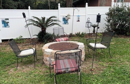 Tallahassee House | FSU Family Home - Sleeps 8