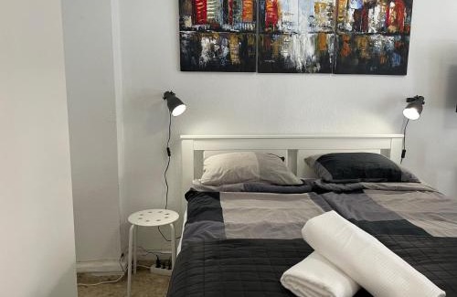 Fuengirola Apartment | Fuengirola, Los Boliches - Nice Studio Right on the Beach.