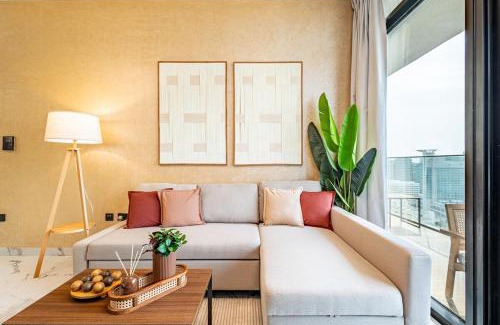 Abu Dhabi Apartment | Full Cleveland & Canal View - Big Balcony - High Floor - 5 min walk from Cleveland, ADGM and Galleria