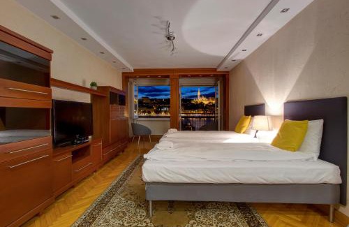 Belvaros - Lipotvaros Apartment | Full Danube -Castle Panorama Classic apartment